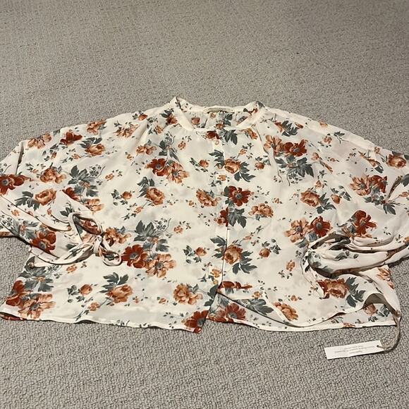 christy dawn The Faye Top | Red Anemone Garden - Picture 2 of 5